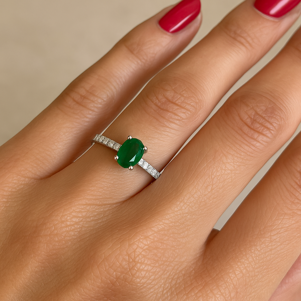 Λευκόχρυσο Δαχτυλίδι 18K με Φυσικό Σμαράγδι & Διαμάντια Brilliant Cut - Image 3
